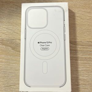 Brand new Apple iPhone 13 Pro Clear Case MagSafe